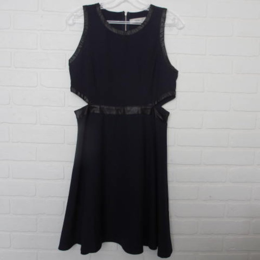 Twik Navy Blue Cut Out Faux Leather Trim A Line Sleeveless Midi Dress Medium